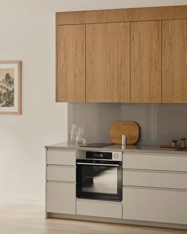 Floor-to-ceiling cabinets are a great way to achieve a bespoke kitchen look. The infill panels we offer transform IKEA modules into a monolithic structure, perfectly tailored to the height and dimensions of any room. Embrace all our customisation possibilities on the website.

A Gentle Reminder: Guaranteed Christmas delivery on orders placed by Oct 5.