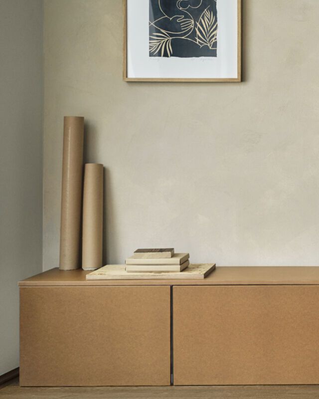 It’s time for tidying and modification, and we would like to introduce you to some simple solutions for storage. They will allow you to organise your kitchen, bedroom and home office functionally, while remaining in tune with your style and personal needs.

Declutter your living space. Link to our guide in bio.

In the photo: MDF lacquered fronts from the Terra collection.
