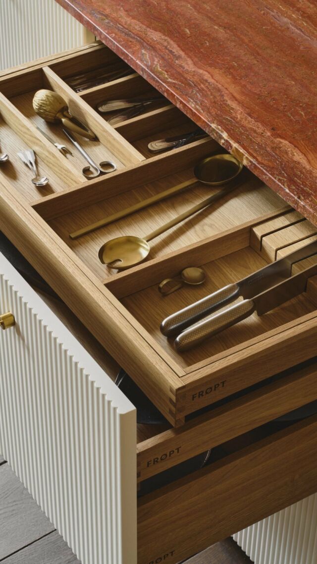 Our Wooden Drawers made of solid oak wood, combine craftsmanship precision with functionality to enhance the experience of using your kitchen. They are carefully designed to complement the IKEA METOD kitchen cabinets.

Create your kitchen storage with Wooden Drawers. Link in bio.
