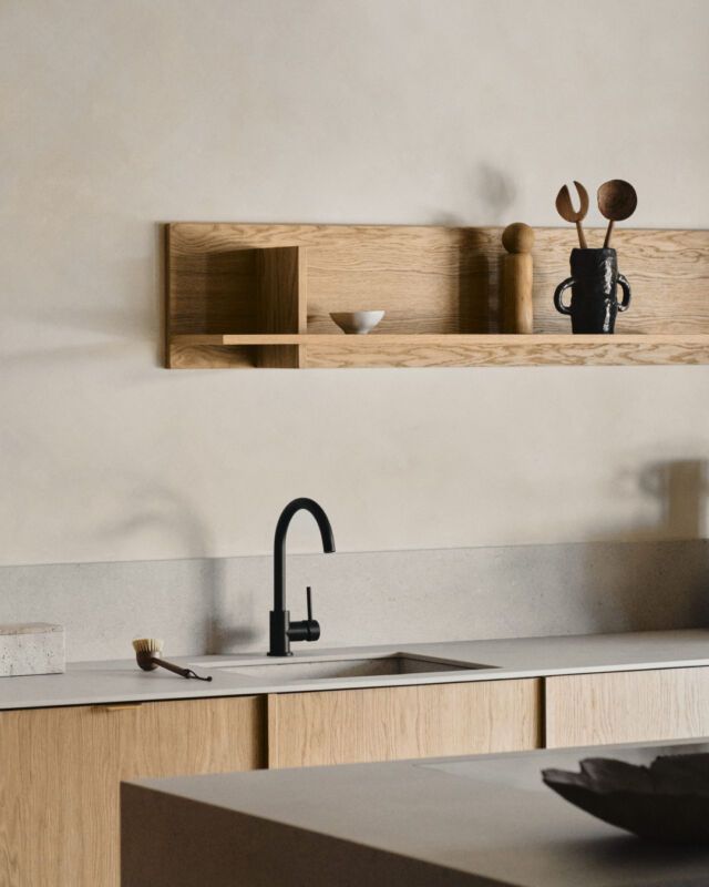 Our Norwegian Wood Single Shelf is made with craftsmanlike precision to match your kitchen fronts and highlight your essentials. Thanks to its geometric form, you can connect multiple shelves to create an eye-catching composition on the wall. Shelf length can be modified from 100 to 180 cm.

Elevate kitchen style with the Single Shelf. Shop now.
